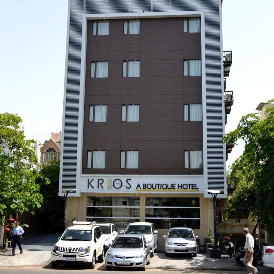 Krios Hotel - Near Sg Highway, Amhedabad Dış mekan fotoğraf