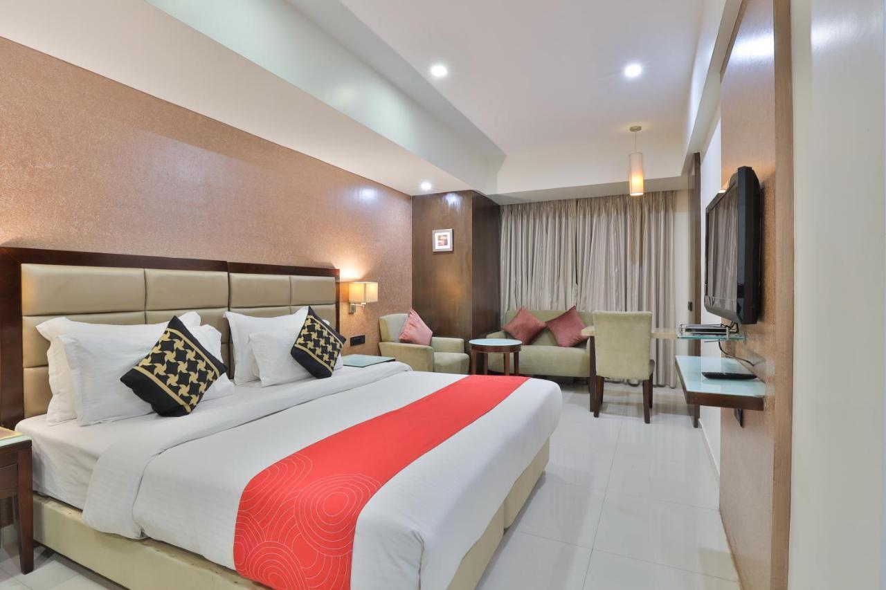 Krios Hotel - Near Sg Highway, Amhedabad Dış mekan fotoğraf