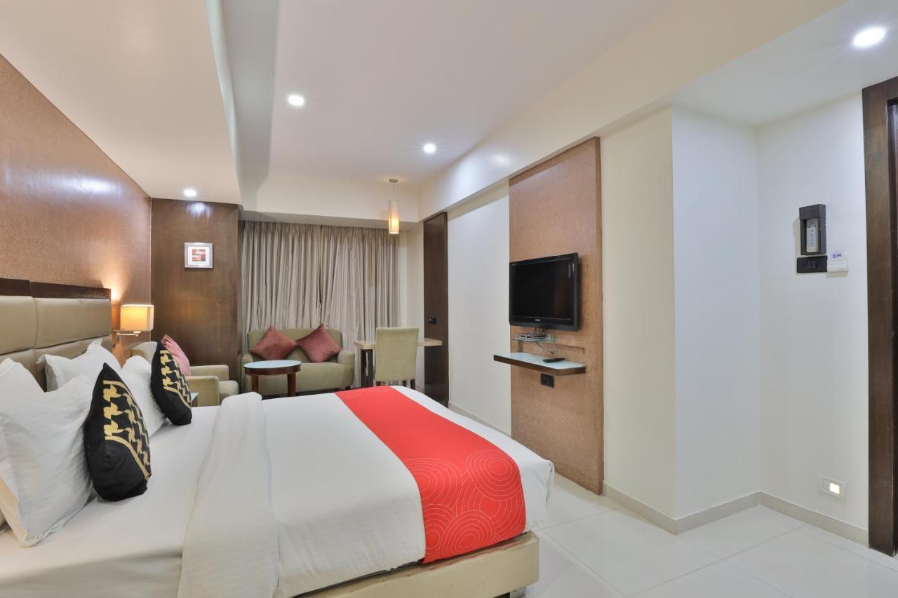 Krios Hotel - Near Sg Highway, Amhedabad Dış mekan fotoğraf